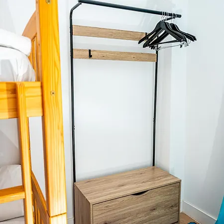 Flat 1 Apartment *