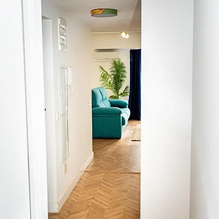 Apartment Flat 1 *