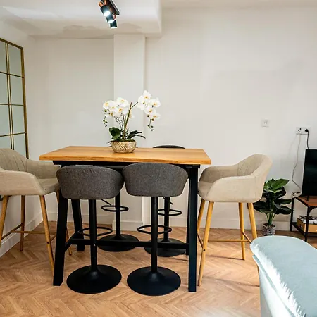 Apartmán Flat 1 *
