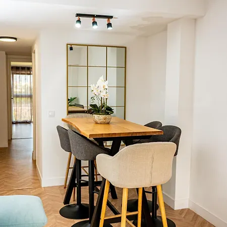 Flat 1 * Alboraia